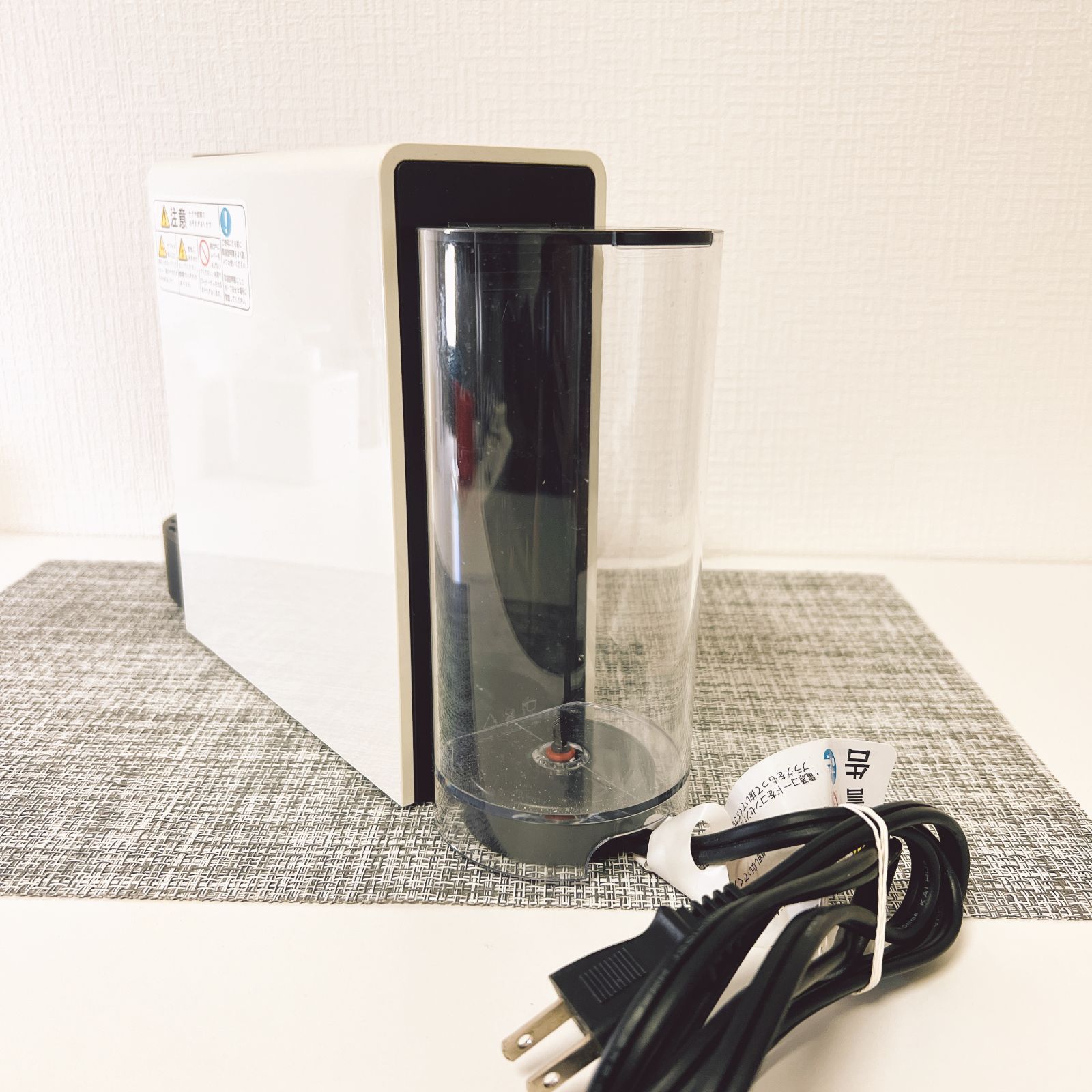 Nespresso ネスプレッソ エッセンサ ミニ ピュアホワイト C C30