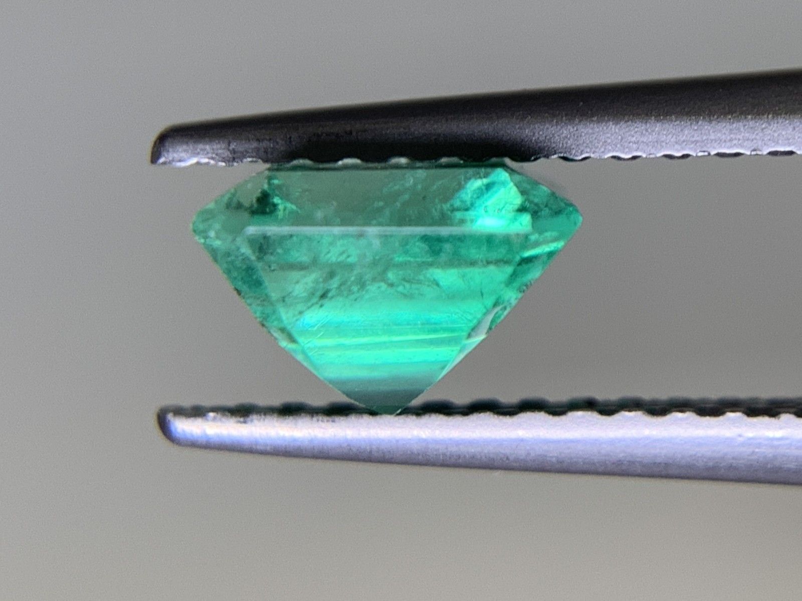 エメラルド 1.22ct