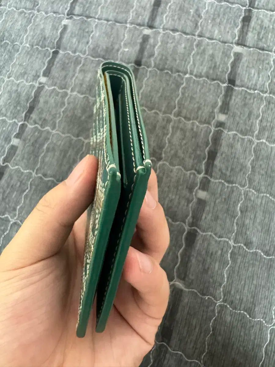 美品 GOYARD ゴヤール ヴィクトワール 二つ折り財布 スペシャル グリーン GOYARD Goyard(ゴヤール) ゴヤール ヴィクトワール グリーン 二つ折り