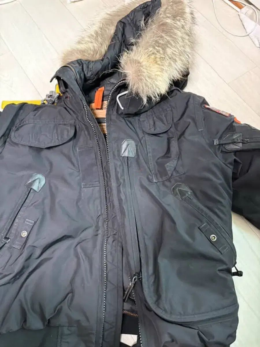 【PARAJUMPERS】ミリタリージャケットダウンジャケット 伝説のダウン」PARAJUMPERS（パラジャンパーズ）が日本再上陸