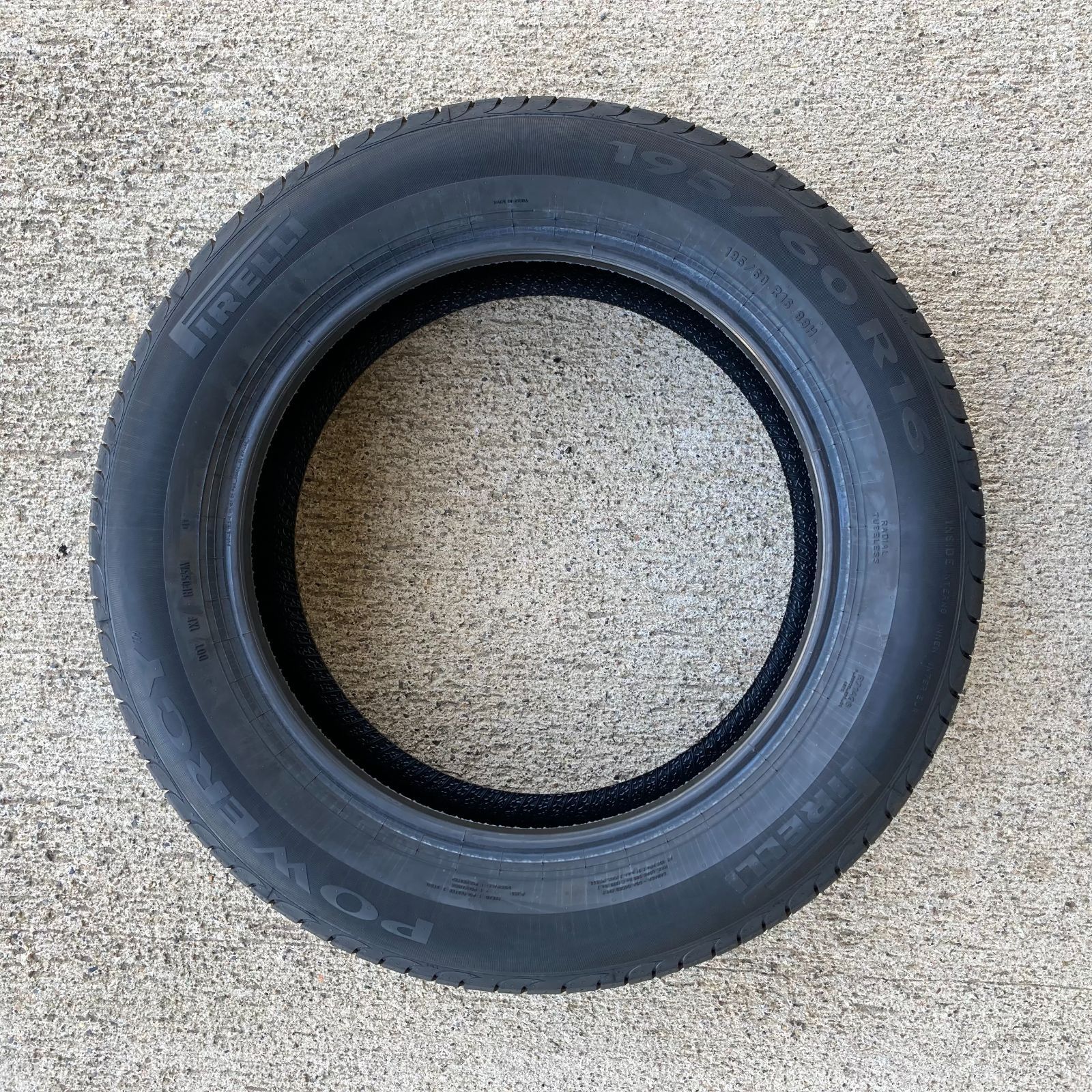 にくどうふ様送料込　ピレリ　パワジー　195/60R16　4本 PIRELLI ピレリ POWERGY 195/60R16 89H サマータイヤ 4本セット