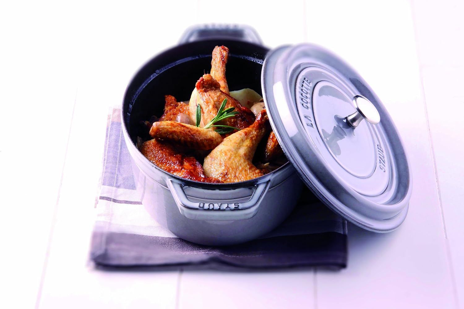 ストウブ staub オーバル 15cm グレー オーバル 15cm| 鋳物ホーロー鍋| ストウブ(STAUB)公式通販