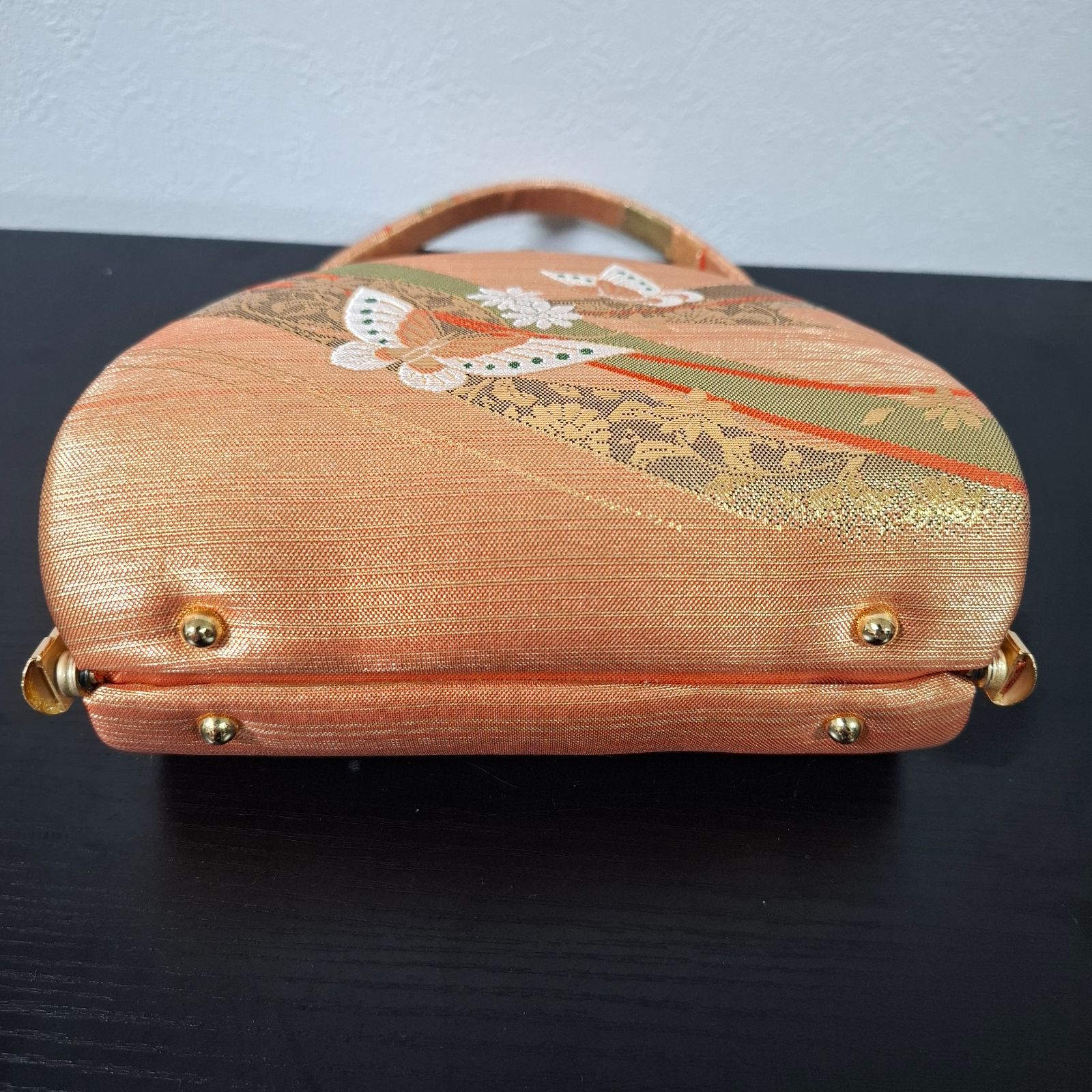 和装バッグ　着物　成人式　金　蝶　柄　美品
