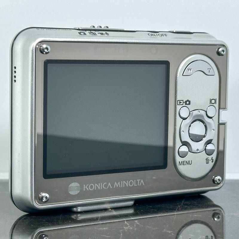 y2k】KONICA MINOLTA DiMAGE X1 デジカメ 動作確認済 KONICA MINOLTA