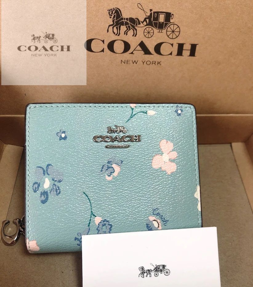 ✨✨COACH 折りたたみ財布 花柄 水色 ブルー✨C8703 - 小物