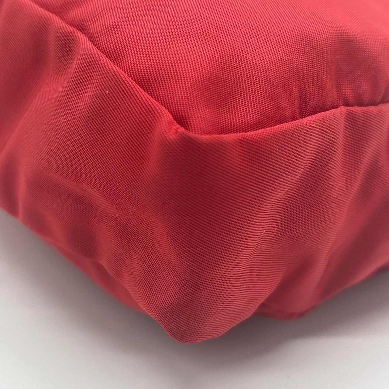 フェイラー　ハイジメッシュポーチ　レッド　25×30cm ハイジ Dカン付きメッシュポーチ HE-257416(レッド): FEILER