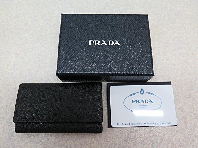 ☆値下げしました☆PRADA プラダ サフィアーノ 6連キーケース 箱