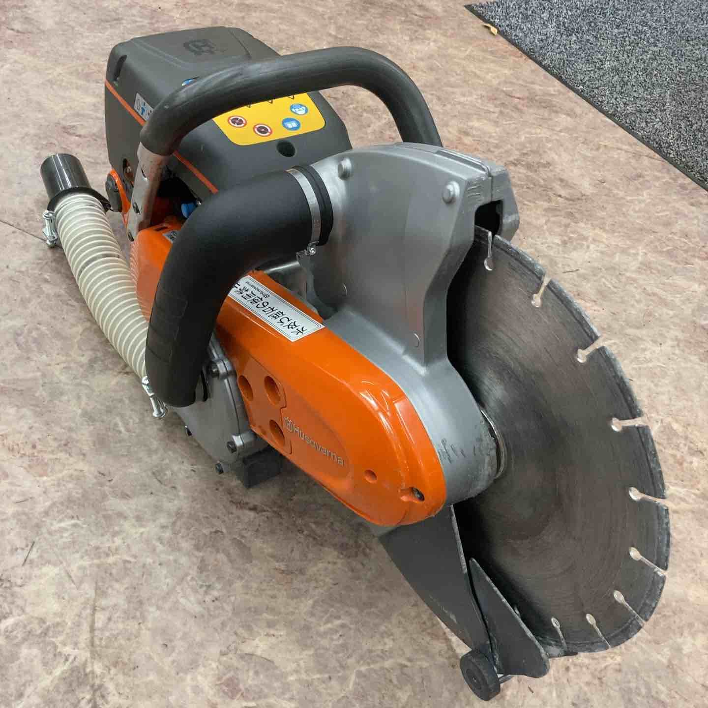 ハスクバーナ Husqvarna