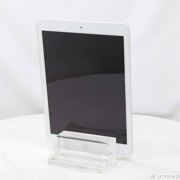 中古品〕 iPad 第6世代 128GB シルバー MR7K2J／A Wi-Fi【262】 iPad