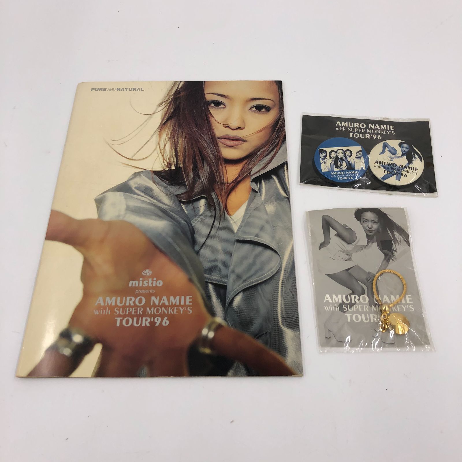 瀬戸店】安室奈美恵 1996年ツアー グッズ【353-0078】 - お宝市番館