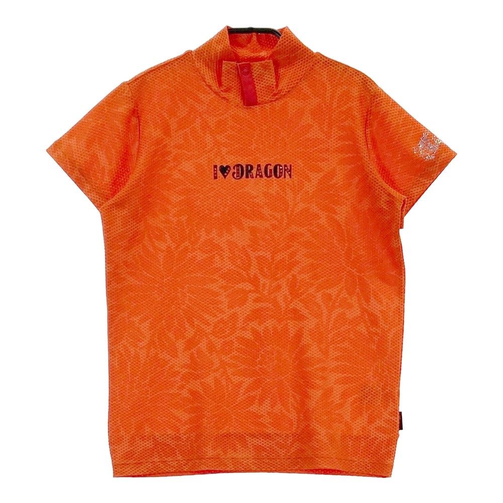 サイズ：2 DANCE WITH DRAGON ダンスウィズドラゴン  半袖ハイネックTシャツ  オレンジ系 [240101464414] ゴルフウェア レディース ストスト サイズ：2 DANCE WITH DRAGON ダンスウィズドラゴン 半袖