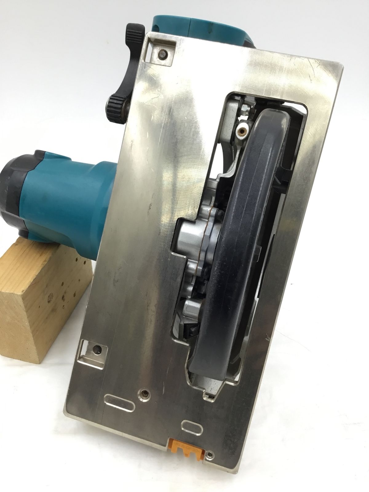 中古品】☆Makita/マキタ 165mm 18v充電式マルノコ HS630DZ 本体