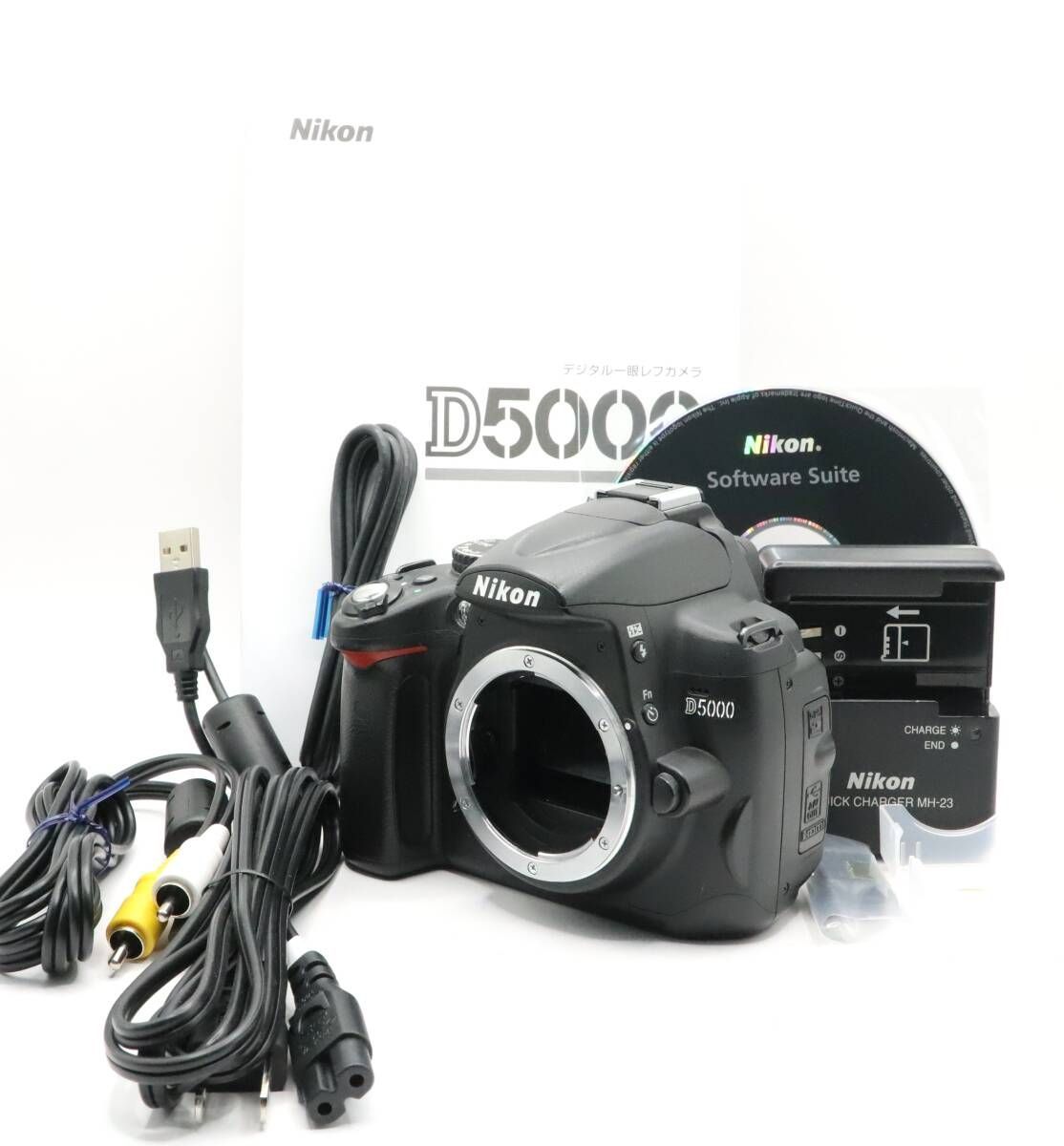 ☆美品☆ニコン NIKON D5000 ボディ 【ショット数：3,074枚