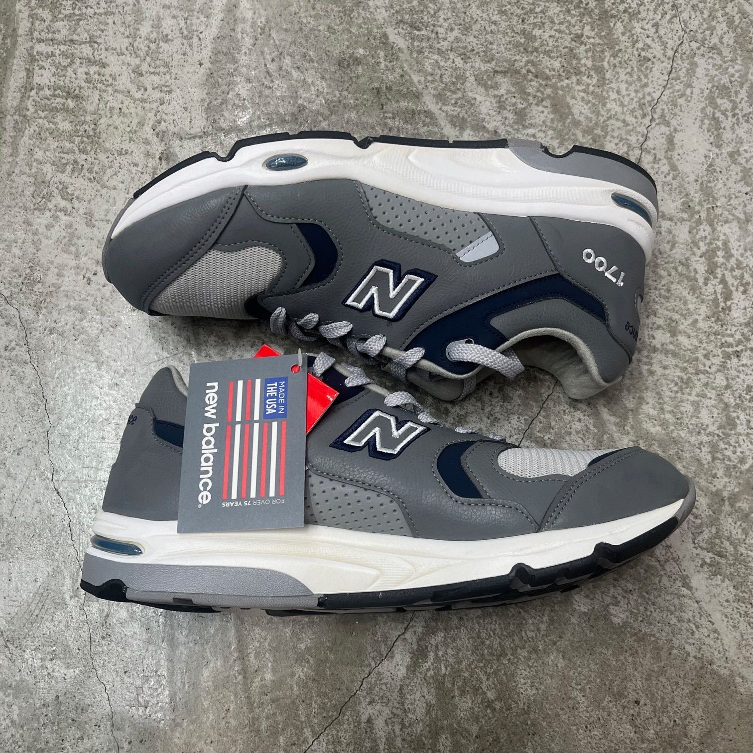 国内正規 New Balance M1700GRA Gray レザー スニーカー 