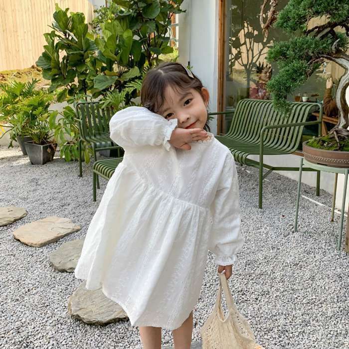ワンピース 女の子 刺繍 レース 長袖 クルーネック 子供服 無地 キッズ 子供 子ども ベビー服 韓国風 90/100/110/120/130 旅行 リゾート ビーチ 春 夏 かわいい おしゃれ 白 ホワイト