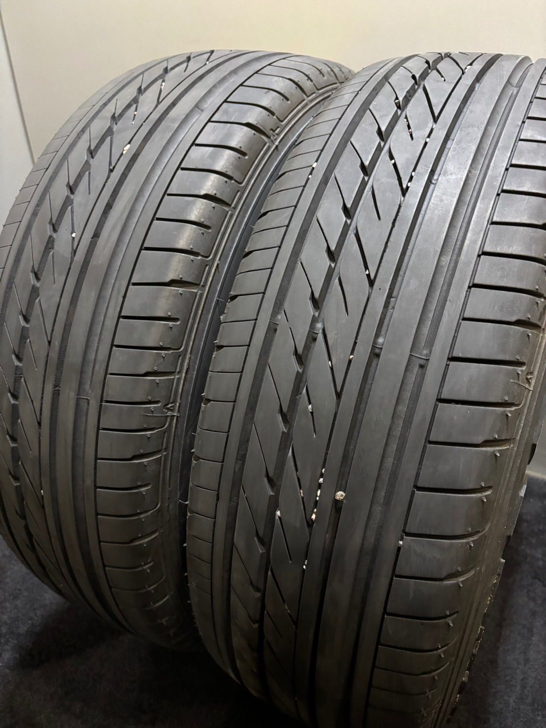 215|60R17C 109|107R GOODYEAR|EAGLE 1 NASCAR 22年製 夏タイヤ サマータイヤ 2本 ハイエース ホワイトレター 南7-J185