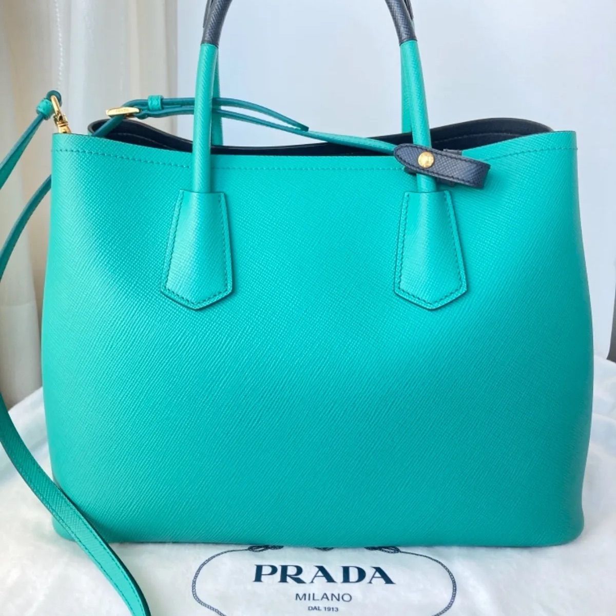 PRADA】プラダ サフィアーノ キュイール ドゥーブレ ミディアム バッグ