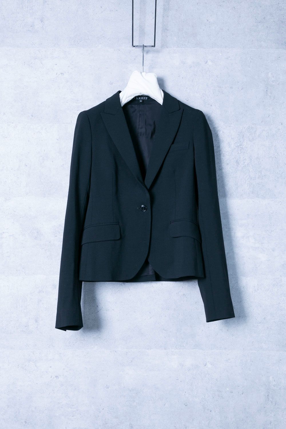 Theory セオリー セットアップスーツ ジャケット フレアパンツ　4 極美品 theory セオリー セットアップスーツ ジャケット フレア