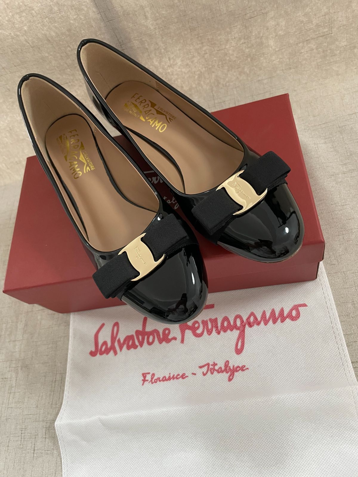一目惚れ☆Salvatore Ferragamo フェラガモ フラットシューズ