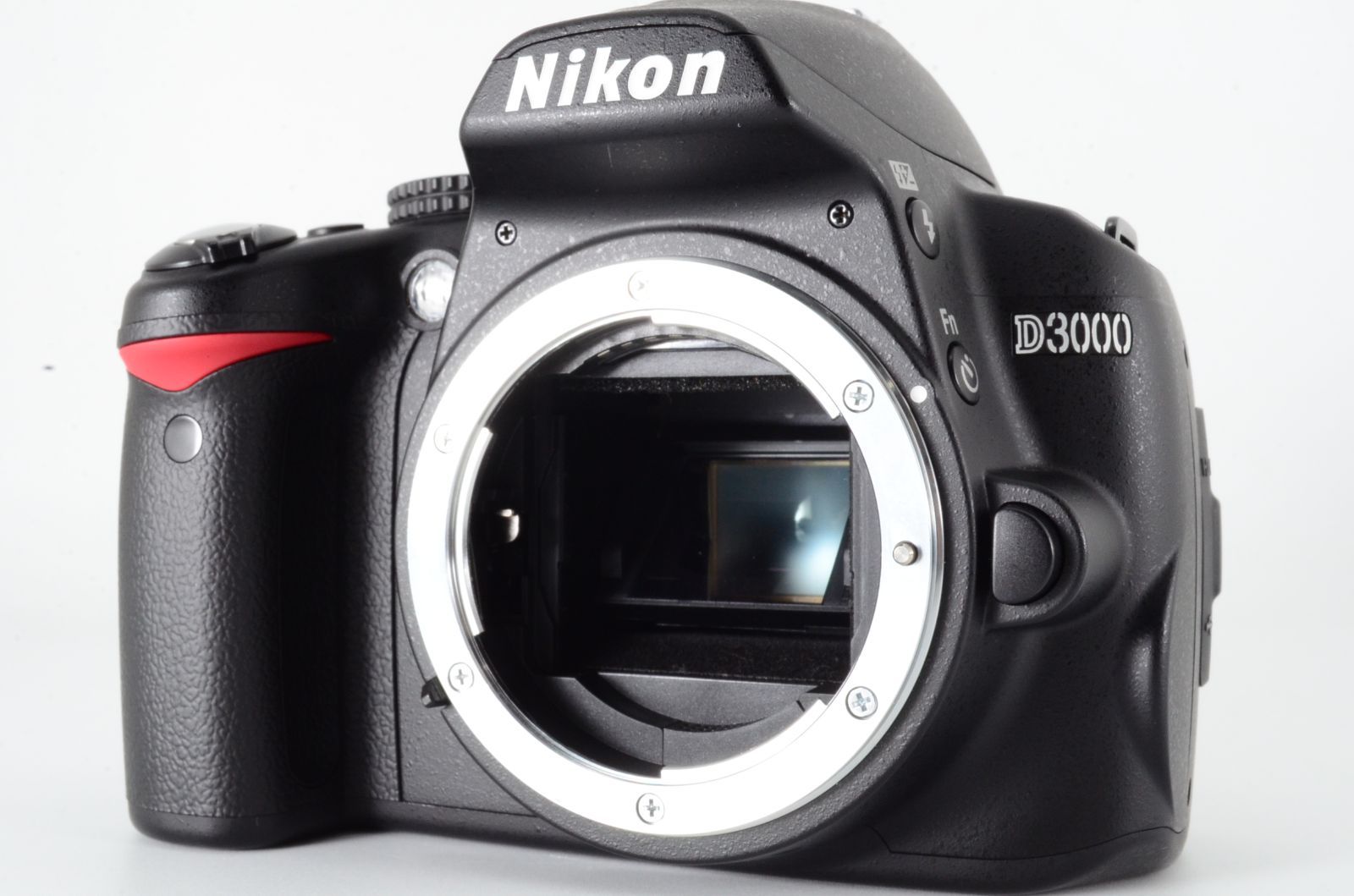 実用美品 【ショット数極少886回】NIKON D3000 ボディ ニコン