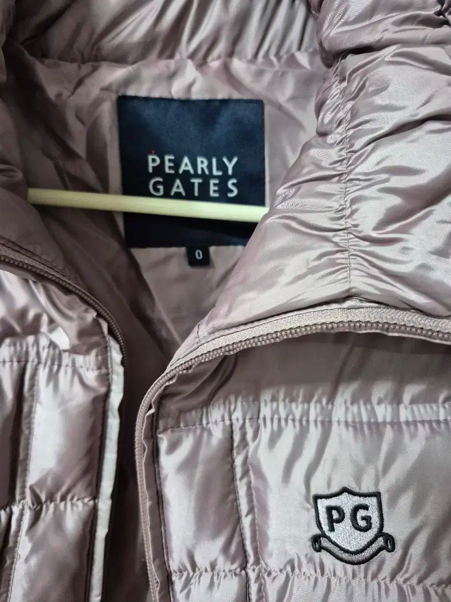 PG ファーPEARLY GATES パーリーゲイツ ゴルフ ウェア サイズ0 定価29000円 PEARLY GATES(パーリーゲイツ) レディース ニット ファー ボンボン