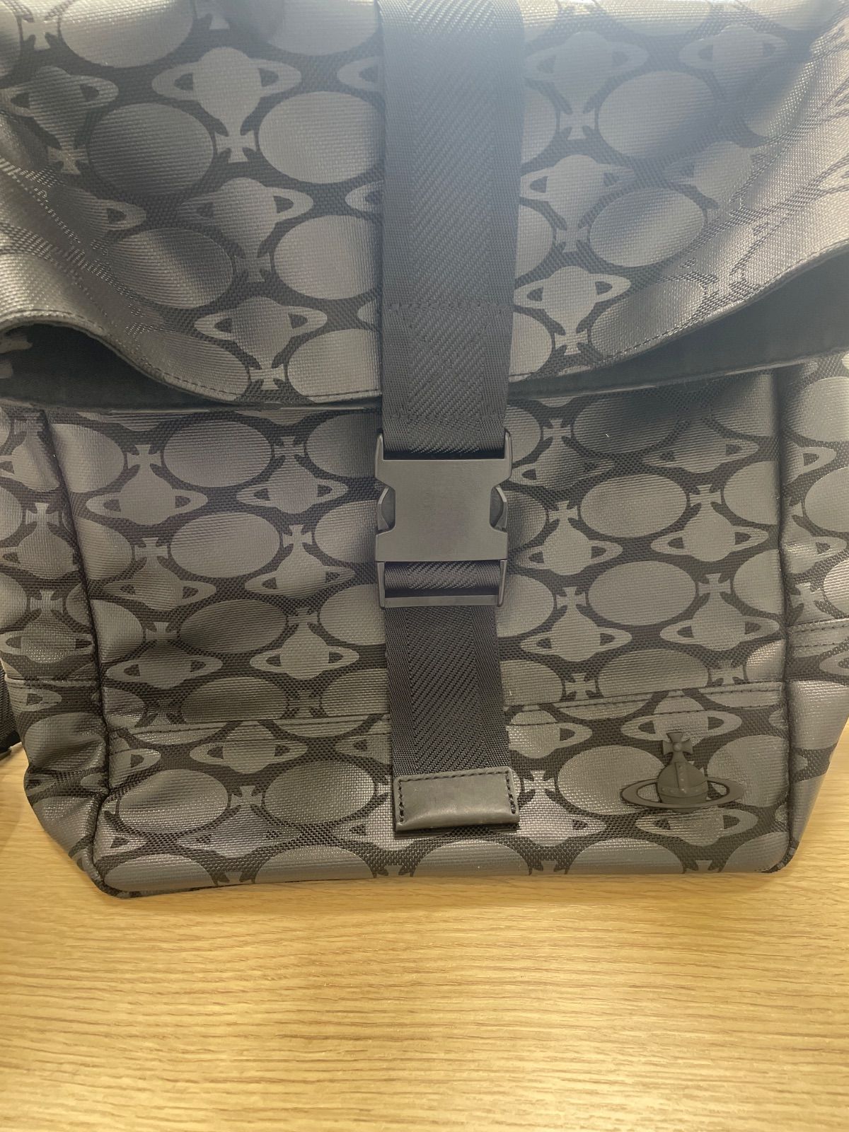 美品】Vivienne Westwood PVC バッグパック 総柄 オーブ 【公式通販】