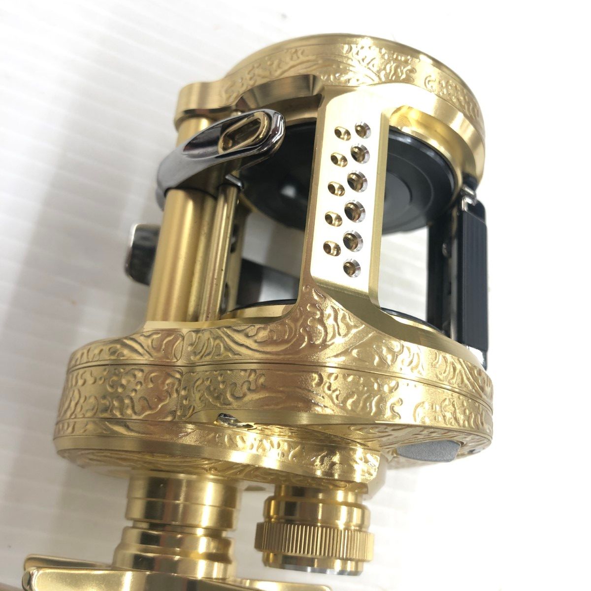 σσ【中古】SHIMANO シマノ 23カルカッタコンクエスト MD 401XGLH