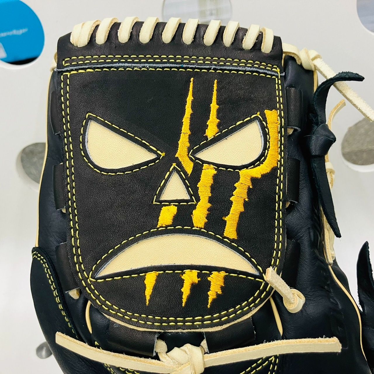 ミズノグローバルエリートオリジナルカスタムグラブ軟式用投手用型付け済