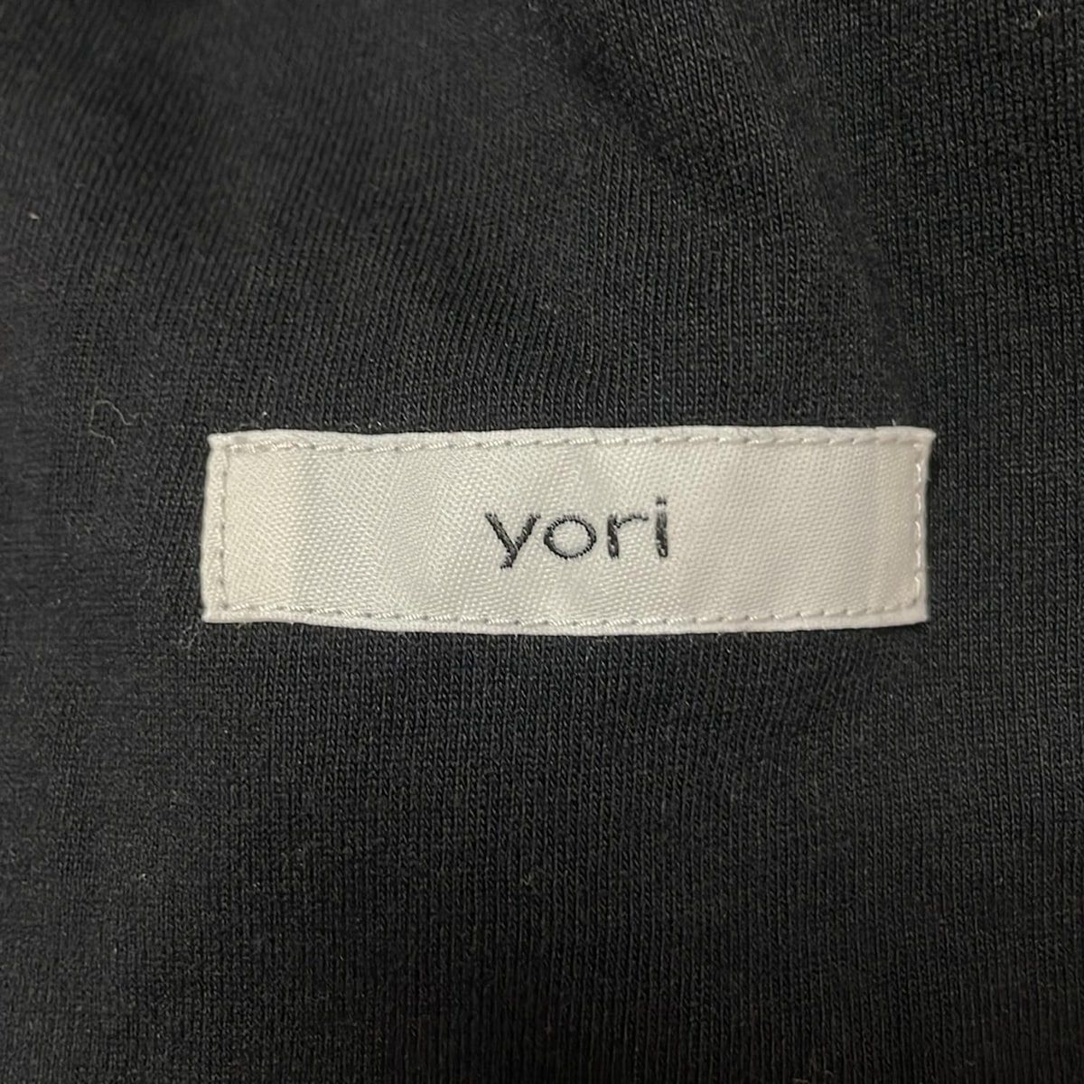 yori(ヨリ) 七分袖カットソー サイズF レディース美品 - ライトグレー クルーネック 美品 yori ヨリ 七分袖 ティアード フレア チュニック カットソー