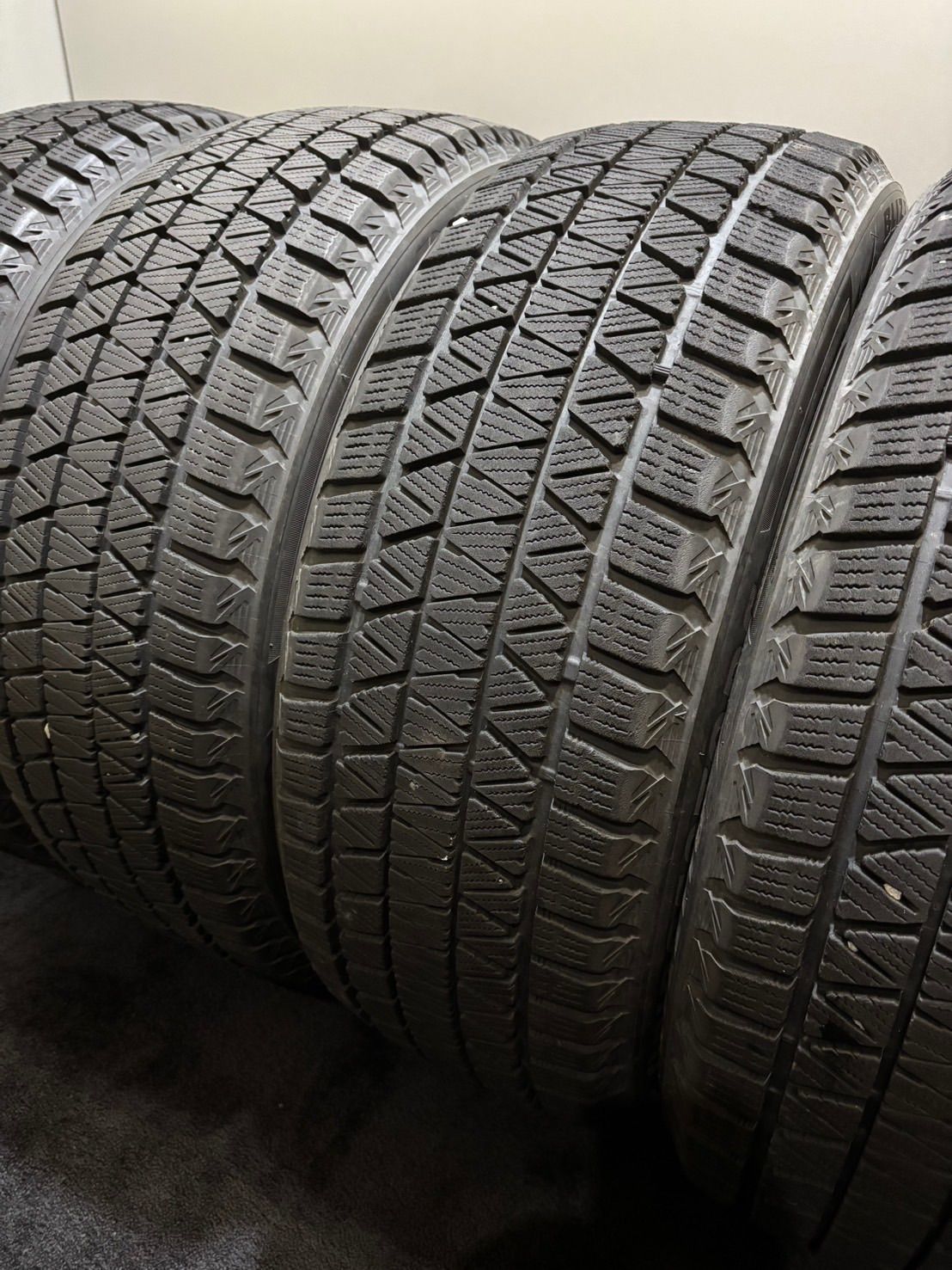235|55R19 BRIDGESTONE|DM-V3 19年製 スタッドレス 4本 ブリヂストン ブリザック レクサス RX アウディ Q5 南7-I202