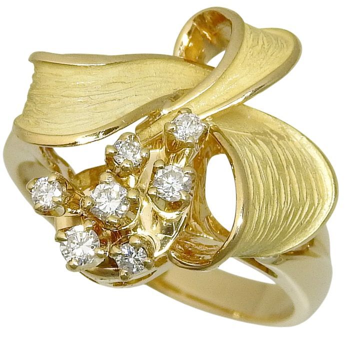 K18 ダイヤモンド　YG イエローゴールド　18金フラワー　花　モチーフ K18 ダイヤモンドYG イエローゴールド18金フラワー花モチーフ