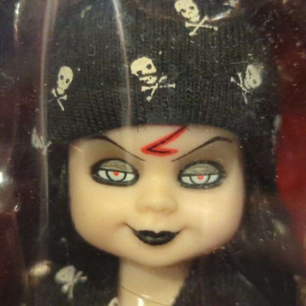リビングデッドドールズ series7 sloth LIVING DEAD DOLLS BEDTIME SADIE SLOTH SERIES 7 SEALED COFFIN