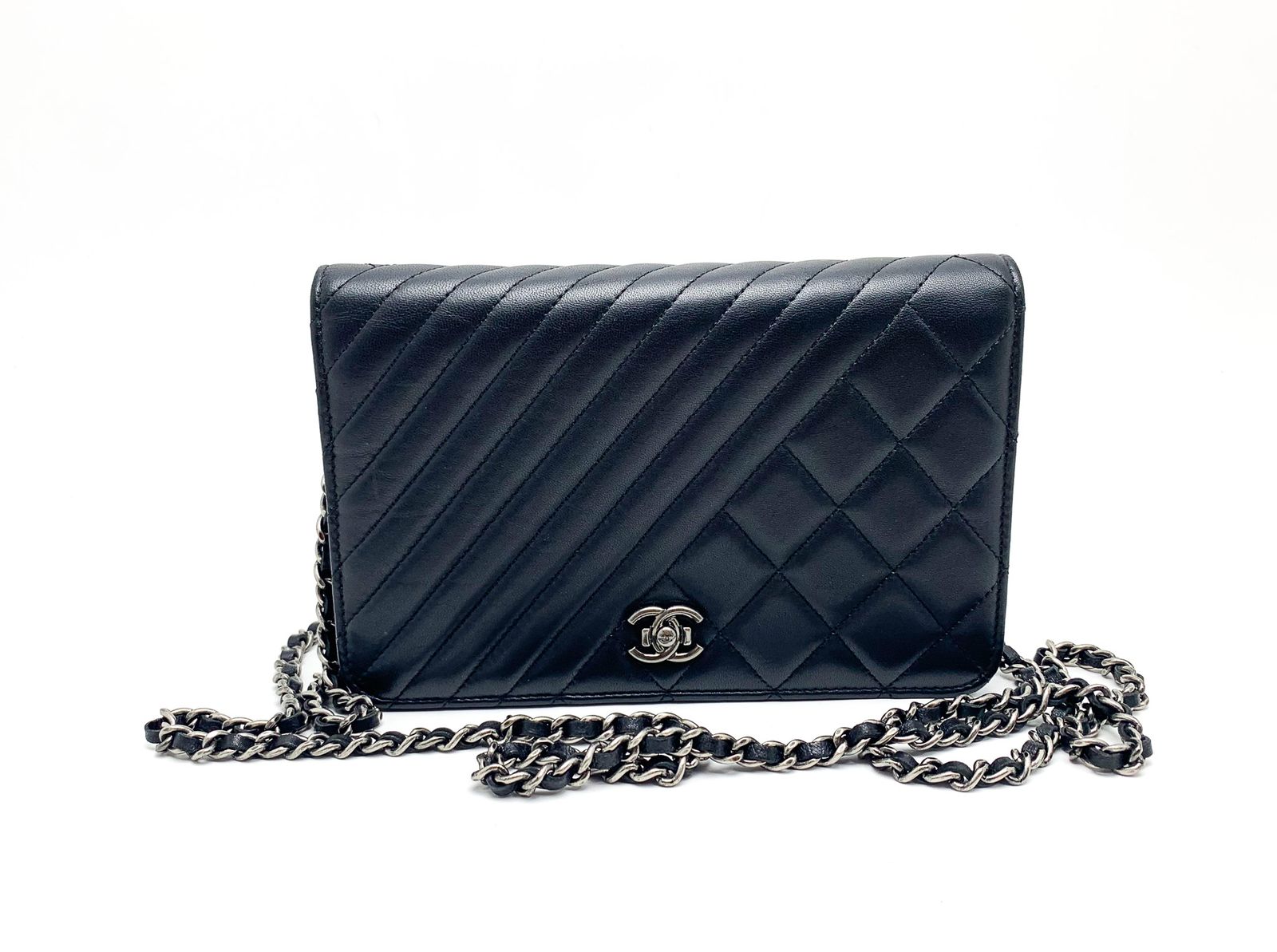 レア　ボーイシャネル　CHANEL マトラッセ　シェブロン　ラムスキン　財布 CHANEL シャネル ボーイシャネル ラムスキン チェーンウォレット
