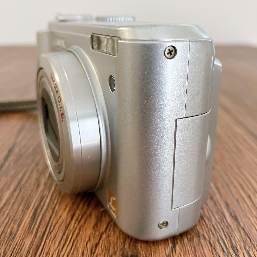 Panasonic LUMIX DMC-LZ5 デジカメ　単三電池起動 Panasonic LUMIX DMC-LZ5 デジカメ 単三電池起動 - メルカリ