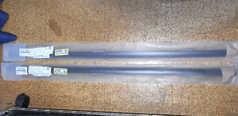 新品未使用 トヨタ純正 カムリ マークⅡ マーク2 ドアモール フロント  