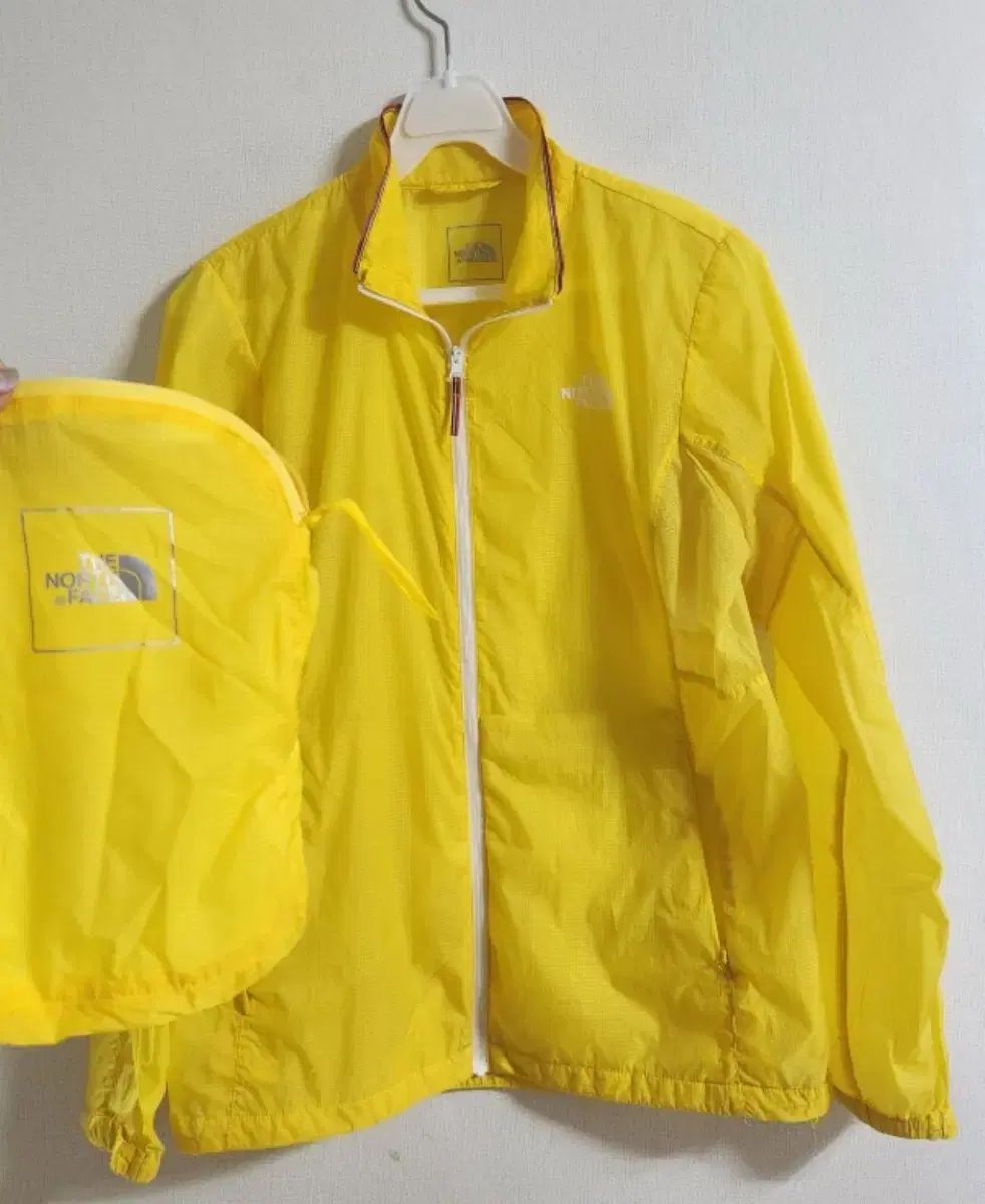 THE NORTH FACE ザ ノース フェイス 軽量 ウィンドブレーカー ポーチ付属