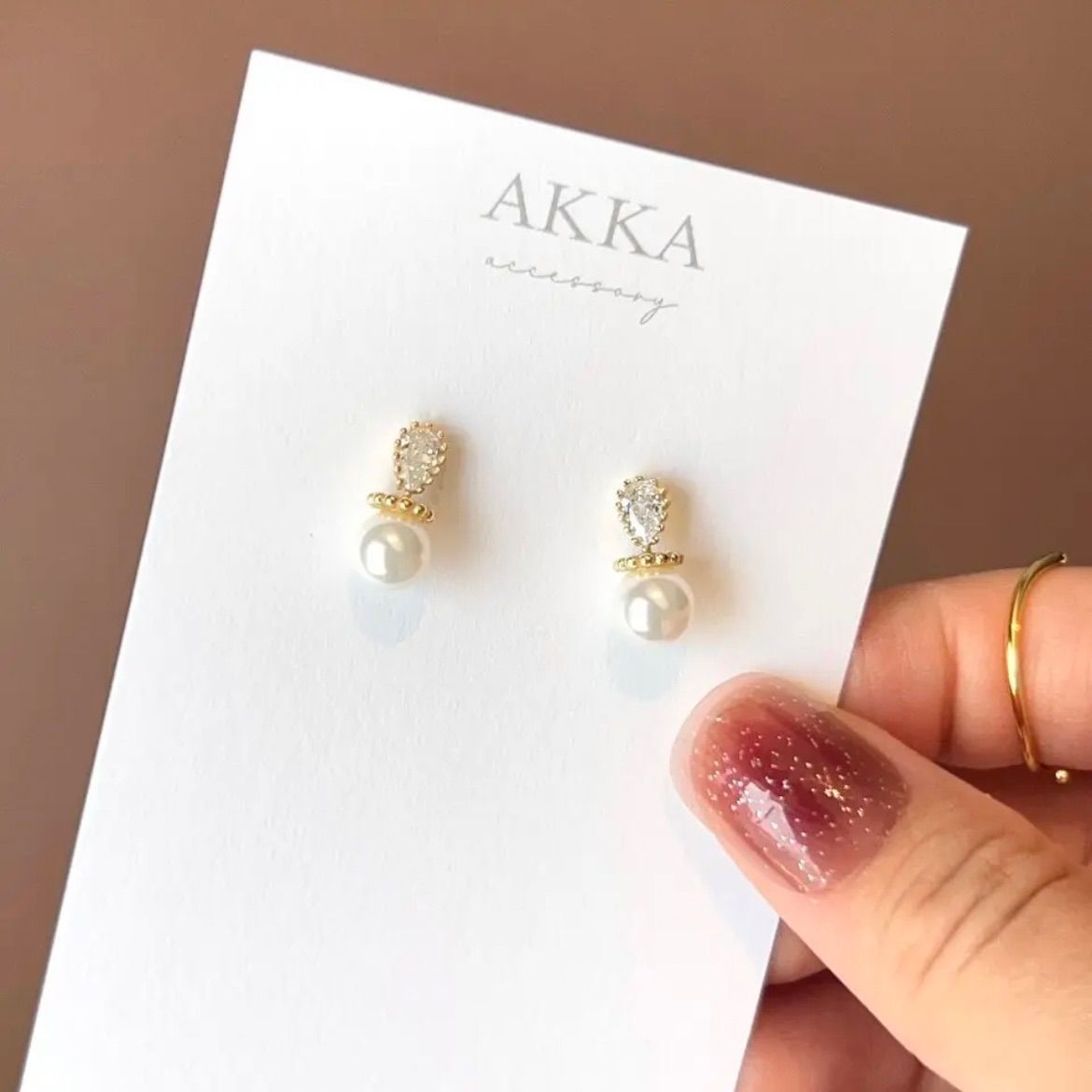 K18gpPearl bijou earringsパールビジュー 樹脂イヤリング　樹脂ピアス　金属アレルギー対応　ノンホールピアス　小さめ　アクセサリー　大人可愛い　シルバー925 お呼ばれ　華奢
