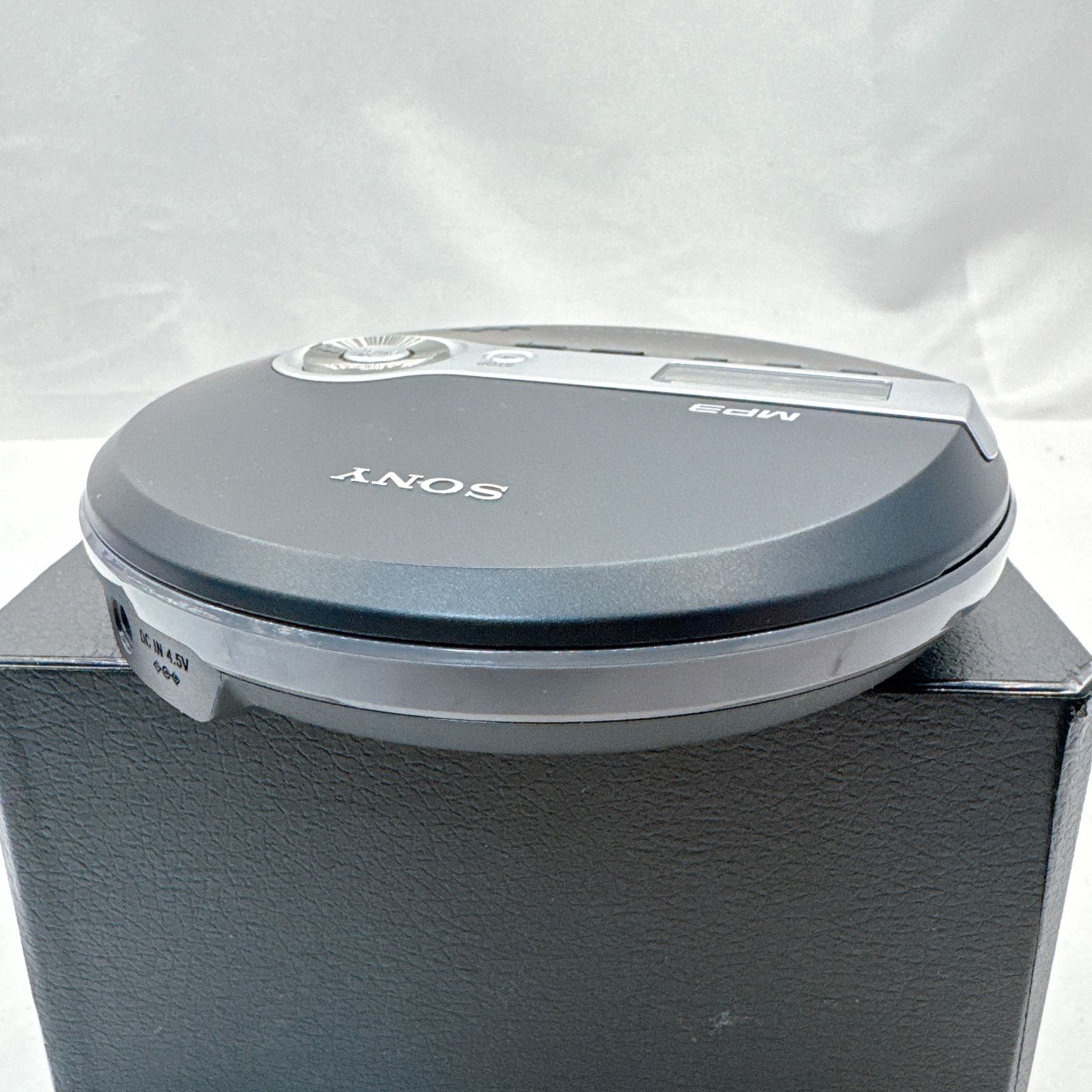 【極美品】SONY ポータブルCDプレーヤー Warkman D-NE241 Amazon.co.jp: SONY CDウォークマン N241 シルバー D-NE241/S