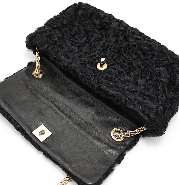 シャネル CHANEL ファー チェーンショルダーバッグ マトラッセ 黒 G金具 美品 シャネル CHANEL ファー チェーンショルダーバッグ