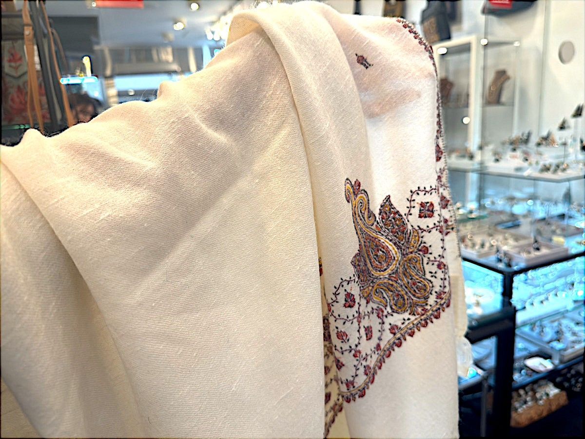 花柄ペイズリー刺繍ストール 手刺繍 インド製パシュミナ