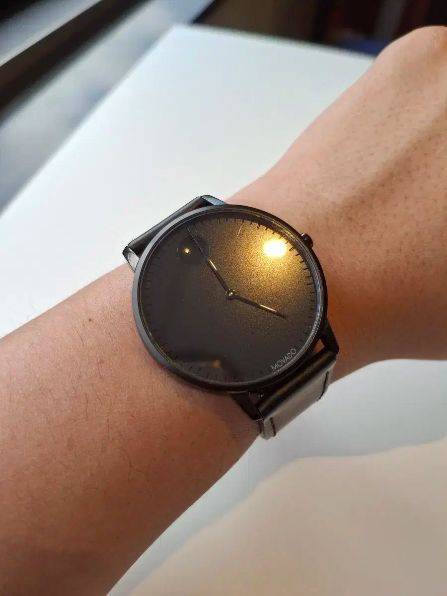 モバド movado