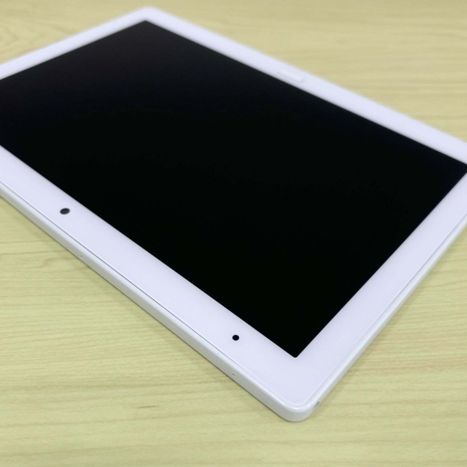 極美品 dtab d-41A 64GB ホワイト SIMフリー SHARP - メルカリ