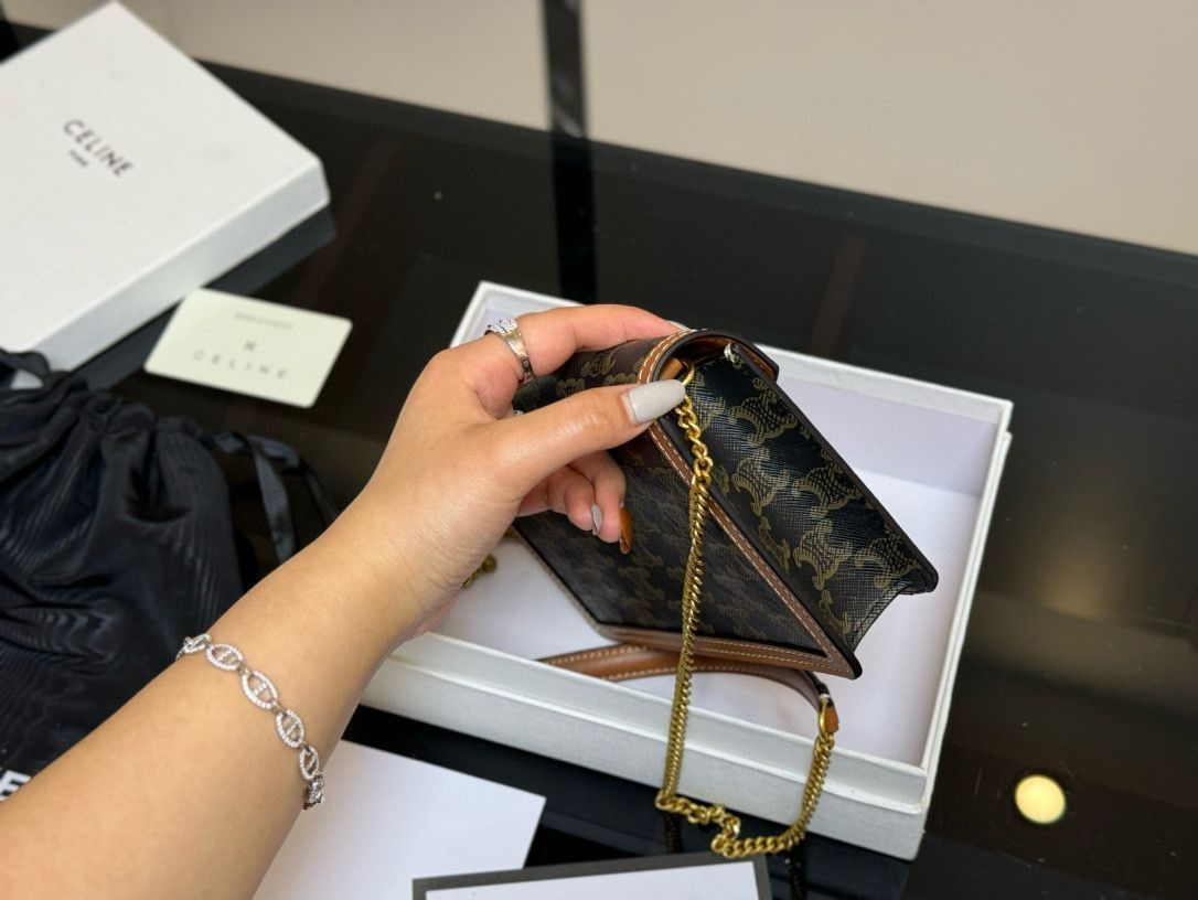 CELINE セリーヌ ドラムバッグ　チェーンバッグ ゴールドチェーン　ネイビー 60a772d5ad445efef1b9bb00d55a98