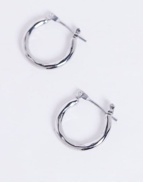 送料無料 エイソス メンズ ピアス イヤリング アクセサリー ASOS DESIGN waterproof stainless steel molten hoops in silver tone SILVER