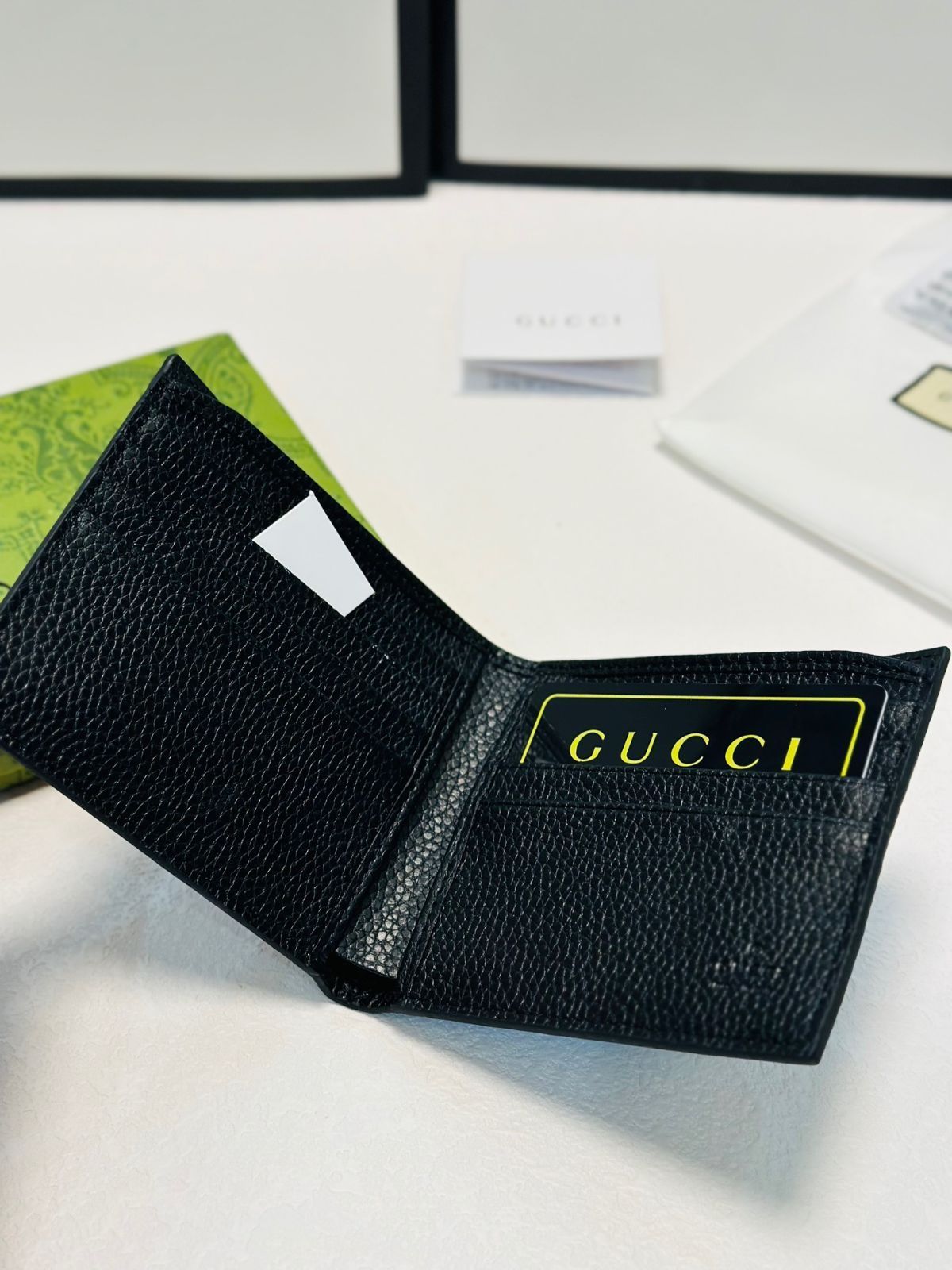 グッチ様  専用 今日特価】GUCCI グッチ メンズ ブラック 12x10 ソフトレザー
