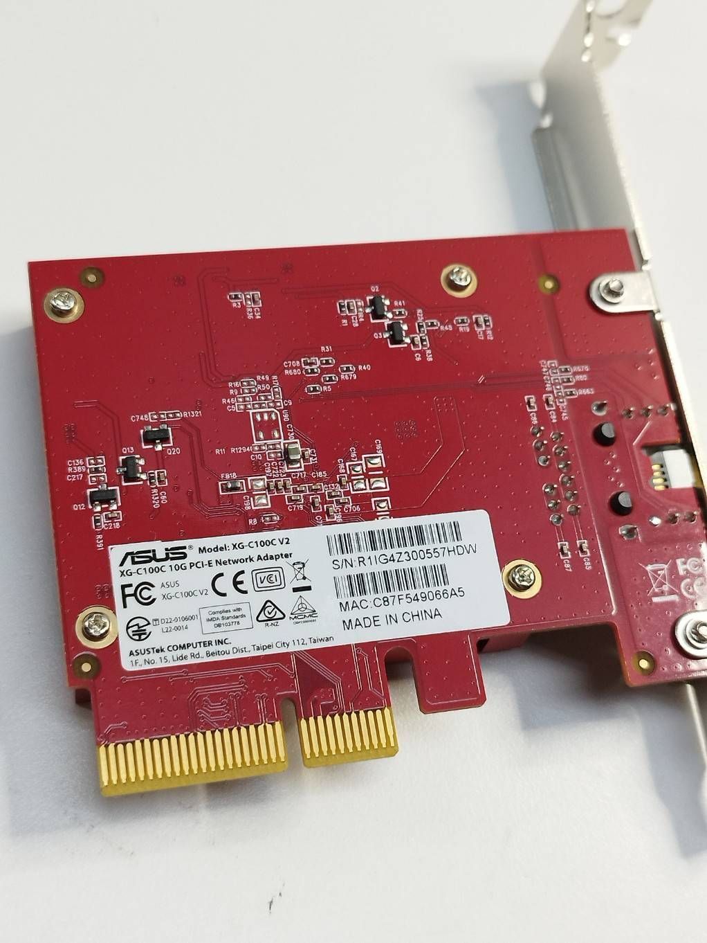 ネットワークアダプタ XG-C100C