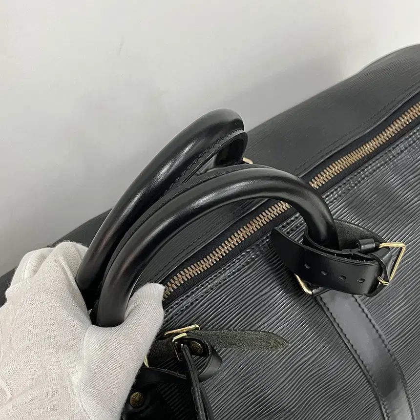 Louis Vuitton エピレザー ブラック ボストンバッグ 黒 エピレザー ボストンバッグ Louis Vuitton エピレザー ブラック