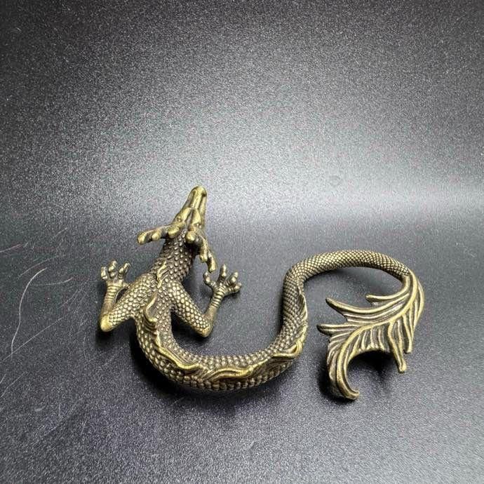 銅細工 金竜魚 茶寵 文鎮 鎮紙 装飾品 工芸品 美術品 置物 銅 細工 神獣竜魚 筆架 茶寵 文房具 書道具 装飾品 工芸品 置物