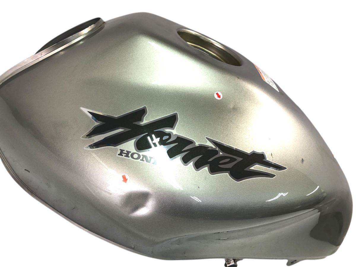 ホンダ ホーネット250 ガソリンタンク 前期 外装 MC31 ホンダ（HONDA） ホーネット250 タンク 黒M KEA 純正 中古 バイク 部品