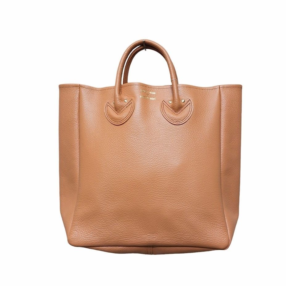 28 未使用品 YOUNG&OLSEN ヤングアンドオルセン EMBOSSED LEATHER TOTE M GOLDEN BROWN  YO2401-GD003 エンボスレザートートバッグ - メルカリ